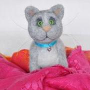 Needle felted gray cat, kitty, striped cat, wool toy, gift, present
